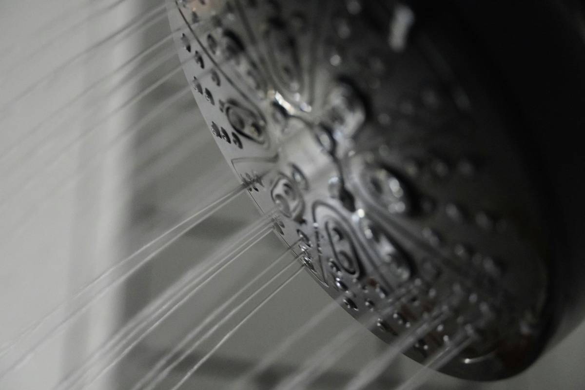 Different Shower Head Types: 7 Essential Ways to Avoid Costly Bathroom Mistakes